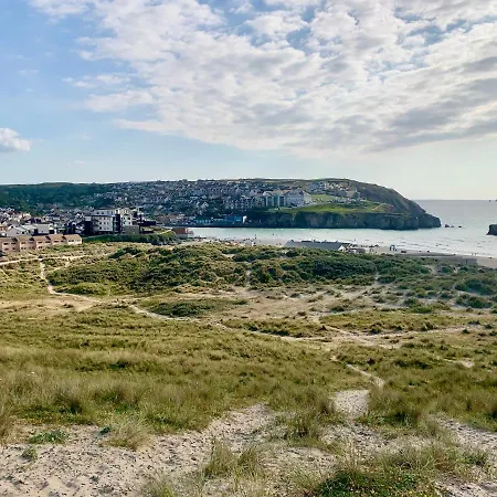 Luxury Sunrise To Sunset Beachfront Apartment Perranporth